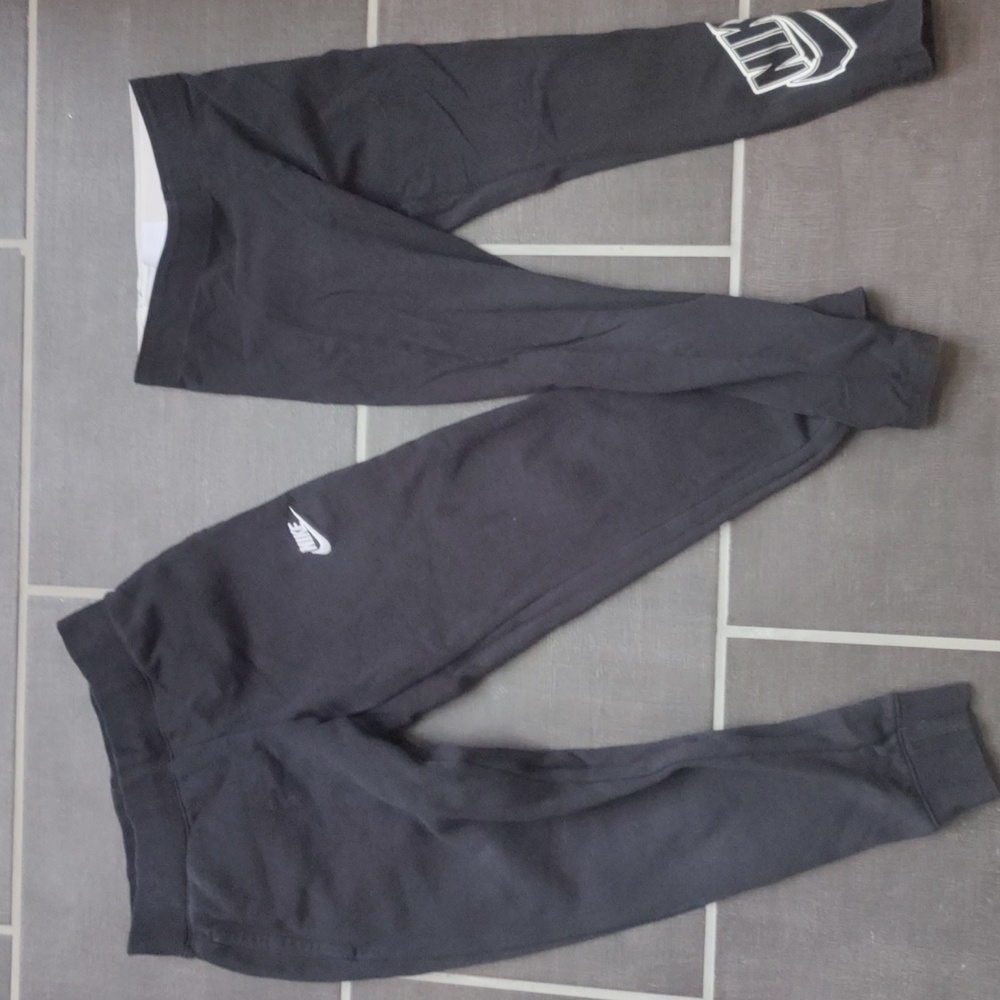Nike pants girls